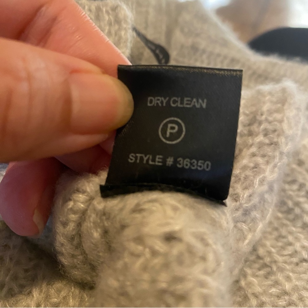 360 CASHMERE Light Gray Cashmere Silk Blend Wide Sleeve Oversize Sweater Size XS - Picture 8 of 8